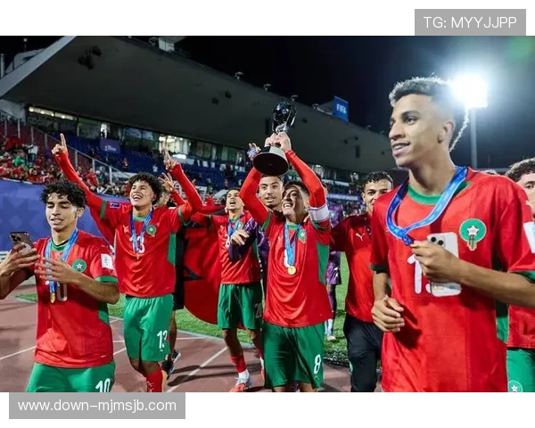 世界杯十大精彩进球带你回顾足球历史上的经典瞬间