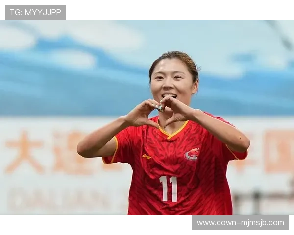 世界杯美女图欣赏：最新最全的足球赛事美女图片集锦推荐