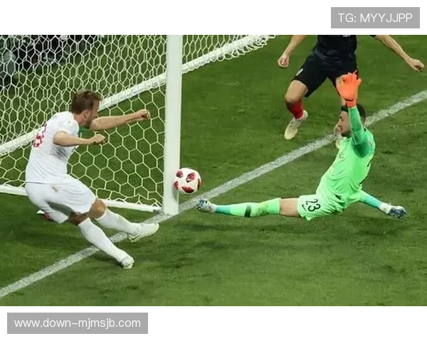 揭秘世界杯历史中那些令人难忘的瞬间和永恒的足球经典场景