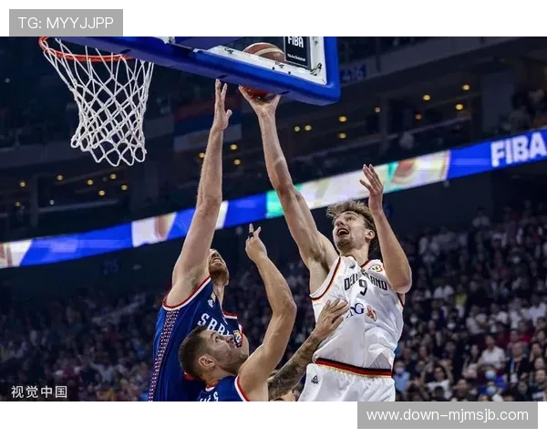 德国队在世界杯中的战术策略与比赛中的亮点总结